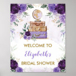 Póster Purple Gold Floral Travel Adventure Bridal Shower<br><div class="desc">Cartel de bienvenida con temática de viajes para ducha de novia,  ducha de bebé,  boda,  etc. con flores de color púrpura elegantes,  maletas vintage y un globo de lavanda de bonito</div>