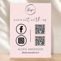 QR Rosado Conectarse Con El Logotipo De Negocio Es