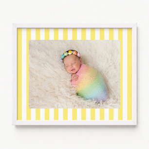 Póster Rayas Blancas y Amarillo Pálido Nueva Foto de Bebé