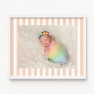 Póster Rayas de naranja pálido y blanco Foto de recién na