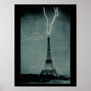 Póster Rayo golpea la Torre Eiffel. Fotografía de época