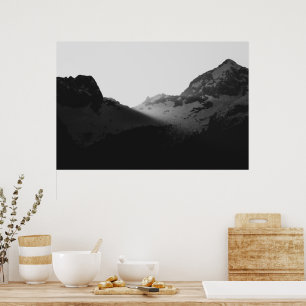 Póster Rayos de sol sobre las montañas