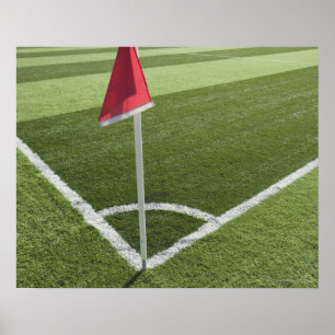 Póster Red corner flag on soccer field