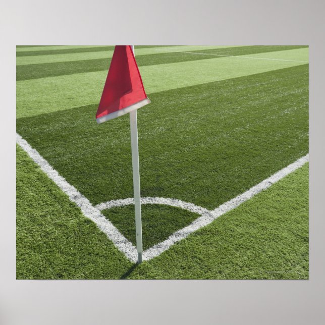 Póster Red corner flag on soccer field (Frente)