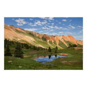 Póster Reflexión roja de la montaña