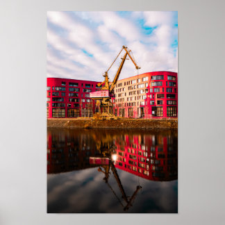 Póster Reflexiones sobre el edificio rojo - Harbourside e