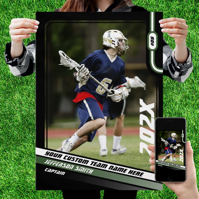 Póster Regalo de Personalizado de jugador de Lacrosse en  (Lacrosse Player Poster in Black with Custom Team Name and Green White Elements)