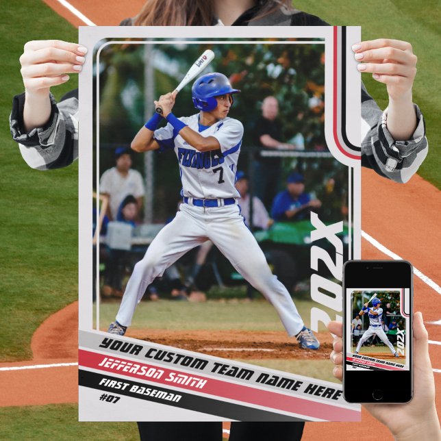Póster Regalo de Personalizado jugador de béisbol en rojo (Baseball Player Poster in Light Grey with Custom Team Name and Grey Red Stripes)