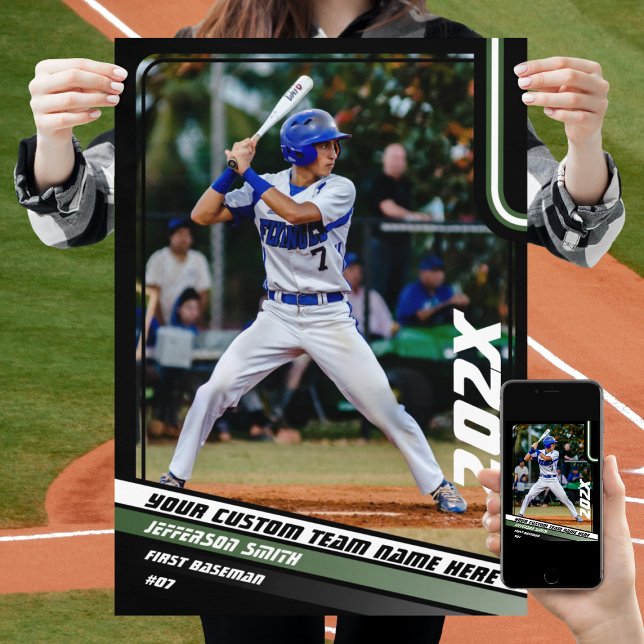 Póster Regalo de Personalizado jugador de béisbol en verd (Baseball Player Poster in Black with Custom Team Name and White Green Stripes)