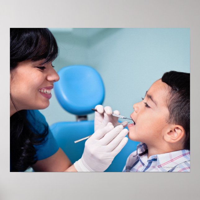 PÓSTER RELACIÓN DENTISTA, MÉDICA Y PACIENCIA (Frente)