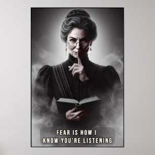 Póster Retrato de Directora de Colegio Creepy de la Era V