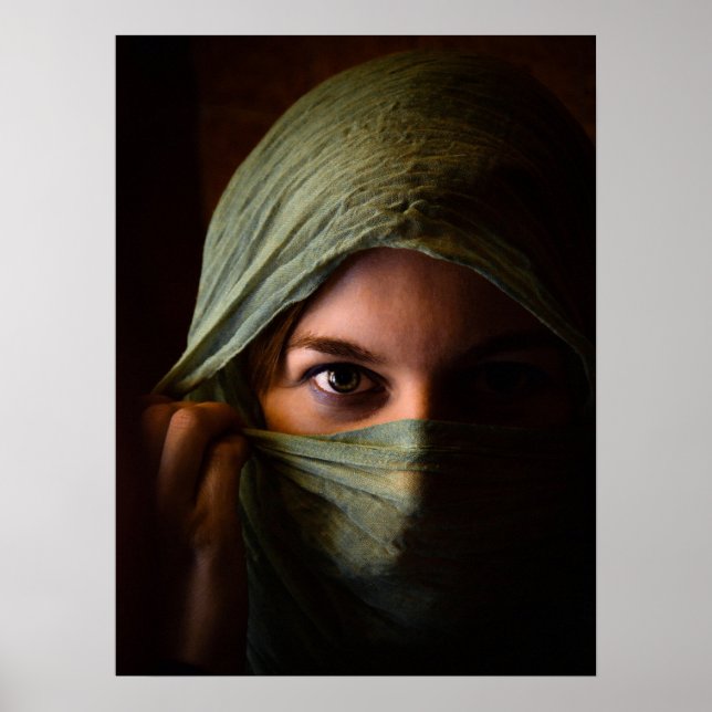 Póster Retrato de una mujer, bufanda de cabeza verde, mod (Frente)