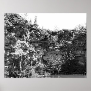 Póster Rock Quarry Wall Pond Black And White