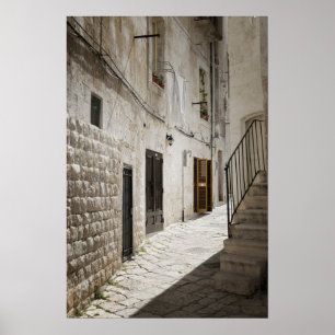 Póster Ropa tendida a secar en un callejón en Italia