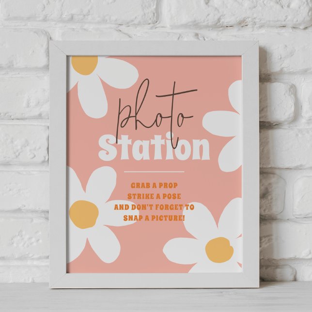 Póster Rótulo de foto de cumpleaños de Retro Wild Daisy B (Sign Mock-up)