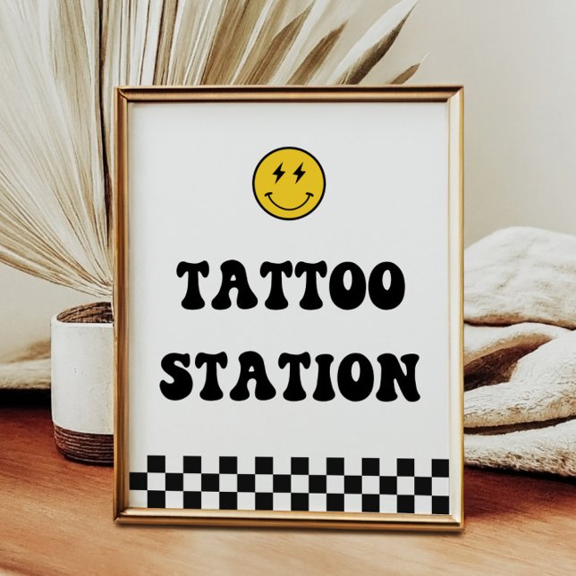 Póster Rótulo Happy Face One Happy Dude Tattoo Station (Subido por el creador)