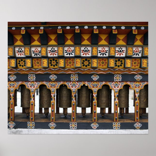 Póster Ruedas de oración en una pequeña plaza pública (Frente)