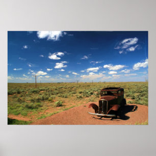 Póster Rusto auto en pintura del desierto