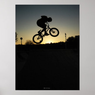 Póster Salto de doble traza BMX