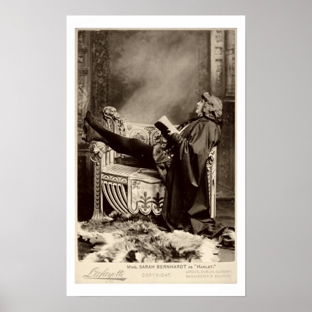 Póster Sarah Bernhardt (1844-1923) como Hamlet en 1899 (Frente)