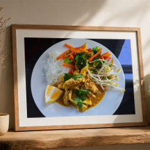 Sate de Pollo Tailandés con Verduras y Arroz