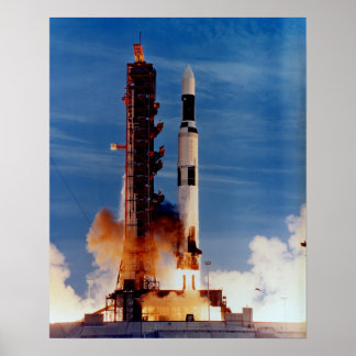 Póster Saturn V Lanzando La Estación Espacial Skylab