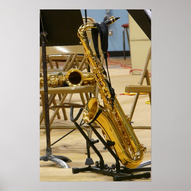 Póster Saxofón en pie en el recital del jazz (Frente)