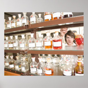 Póster Science student in classroom