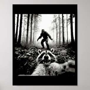 Póster Selfie divertido de mapache con Sasquatch Bigfoot