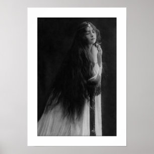 Póster señora victoriana reza pelo muy largo