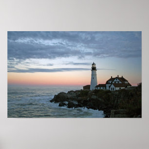 Póster Sentinales al atardecer en el faro de Portland Hea