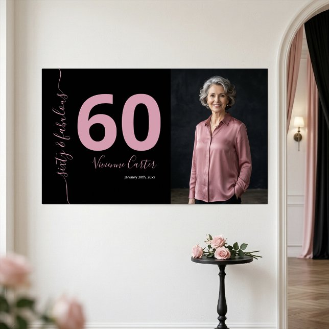 Póster Sesenta y Fabuloso Script Rosa Cumpleaños 60 (Sixty and Fabulous Script Pink 60th Birthday Party Poster)