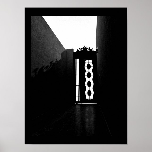 Póster Shadowy Gate (Frente)