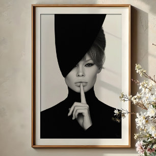 Póster Silencio elegante: Dramático retrato de moda Bardo