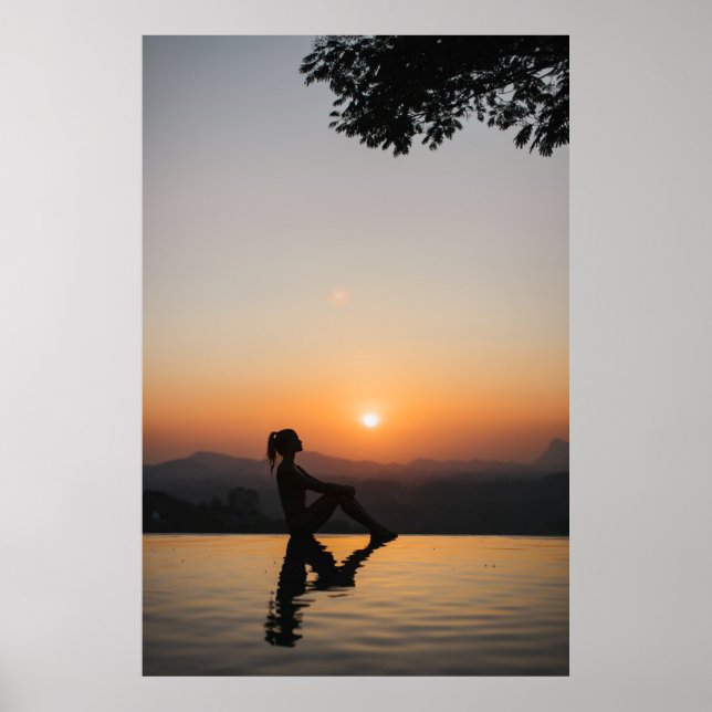 Póster Silhouette de mujer sentada al borde de la eternid (Frente)