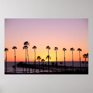 Póster Silhouette de palmeras y muelle al atardecer