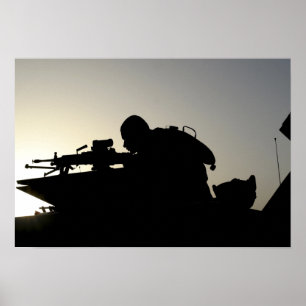 Póster Silhouette of a Squad Automatic Weapon gunner