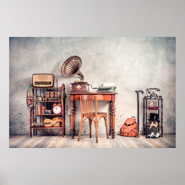 Póster Silla antigua, máquina de escribir antigua, radio  (Frente)