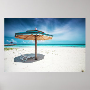 Póster Silla de playa y playa de plata de las arenas del
