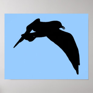 Póster Silueta de gaviota en negro planeando por el cielo