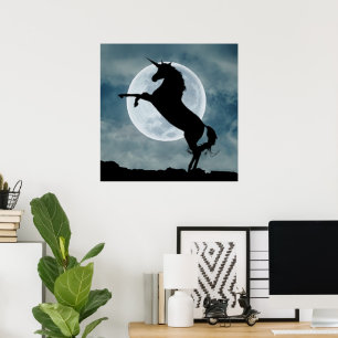 Póster Silueta de unicornio en el cielo nocturno de luna