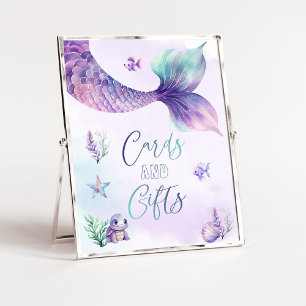 Póster Sirena bajo las naipes y los regalos