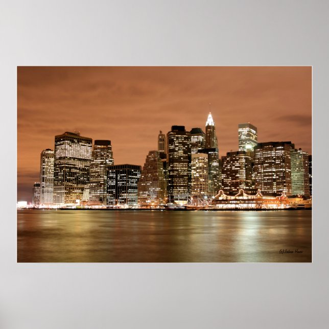 Póster Skyline de Manhattan en Night Lights, Nueva York (Frente)