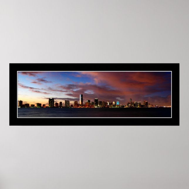 Póster Skyline de Miami en el panorama del crepúsculo - P (Frente)