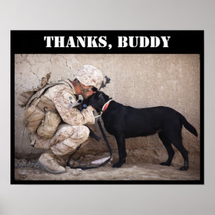 Póster Soldado en fábricas con su perro militar