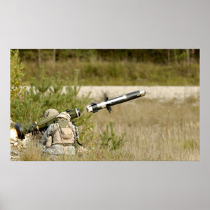 Póster soldados que encienden una jabalina FGM-148