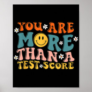 Póster Son Más Que Un Test Puntuación Groovy Teacher Test