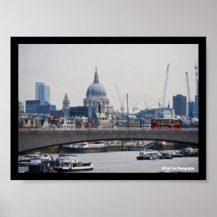 Póster St. Paul's y el Támesis