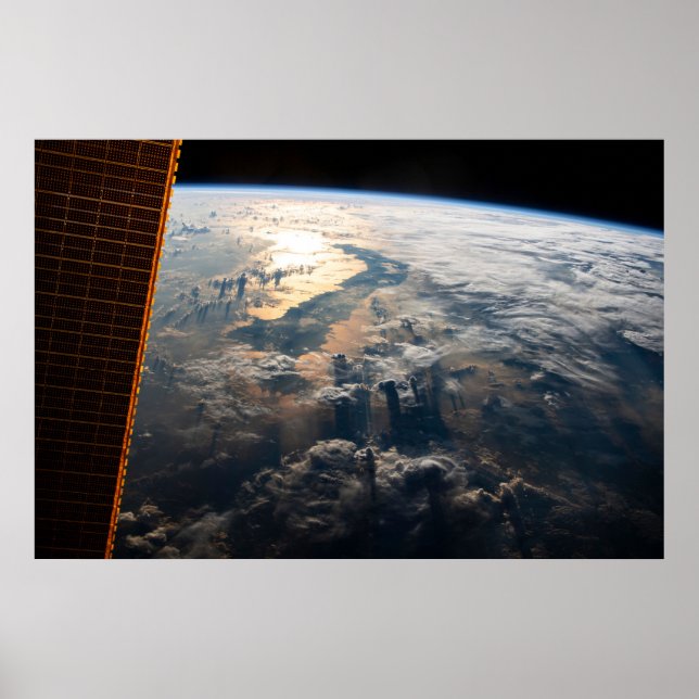 Póster Sunglint Viene Del Mar De Celebes En El Sudeste As (Frente)