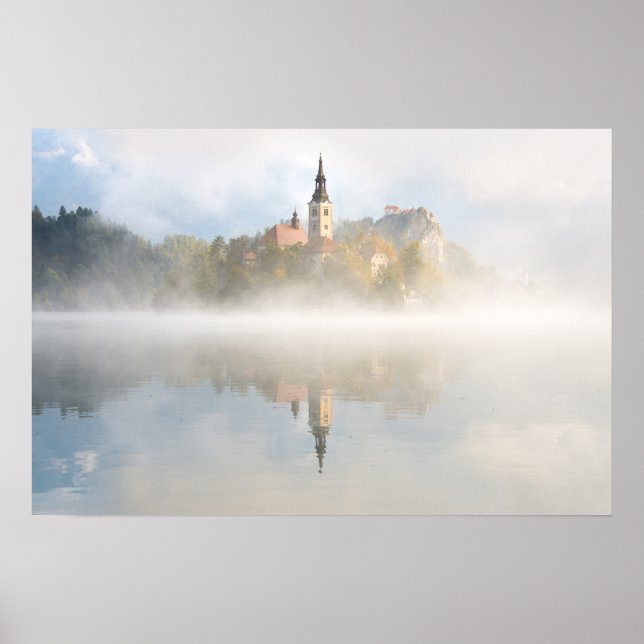 Póster Sunrise nigosa en el lago Bled (Frente)